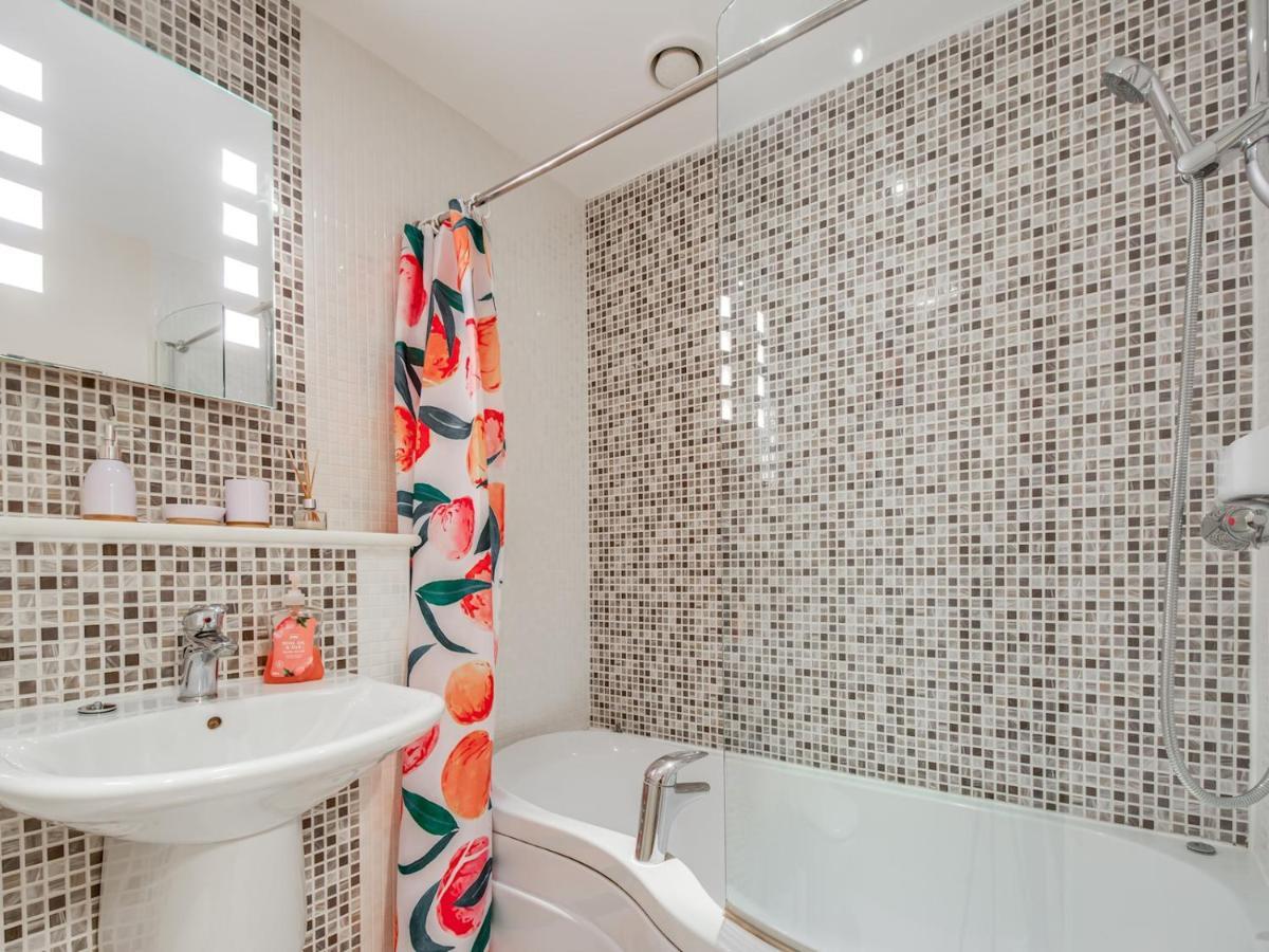 Pass The Keys Quiet 2-Bed Apartment On The Ground Floor Canterbury Eksteriør bilde