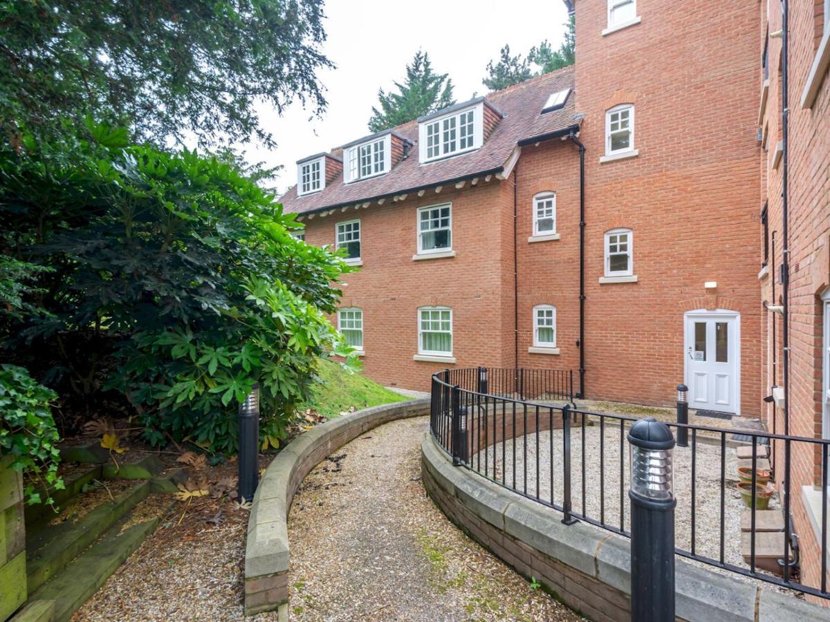 Pass The Keys Quiet 2-Bed Apartment On The Ground Floor Canterbury Eksteriør bilde