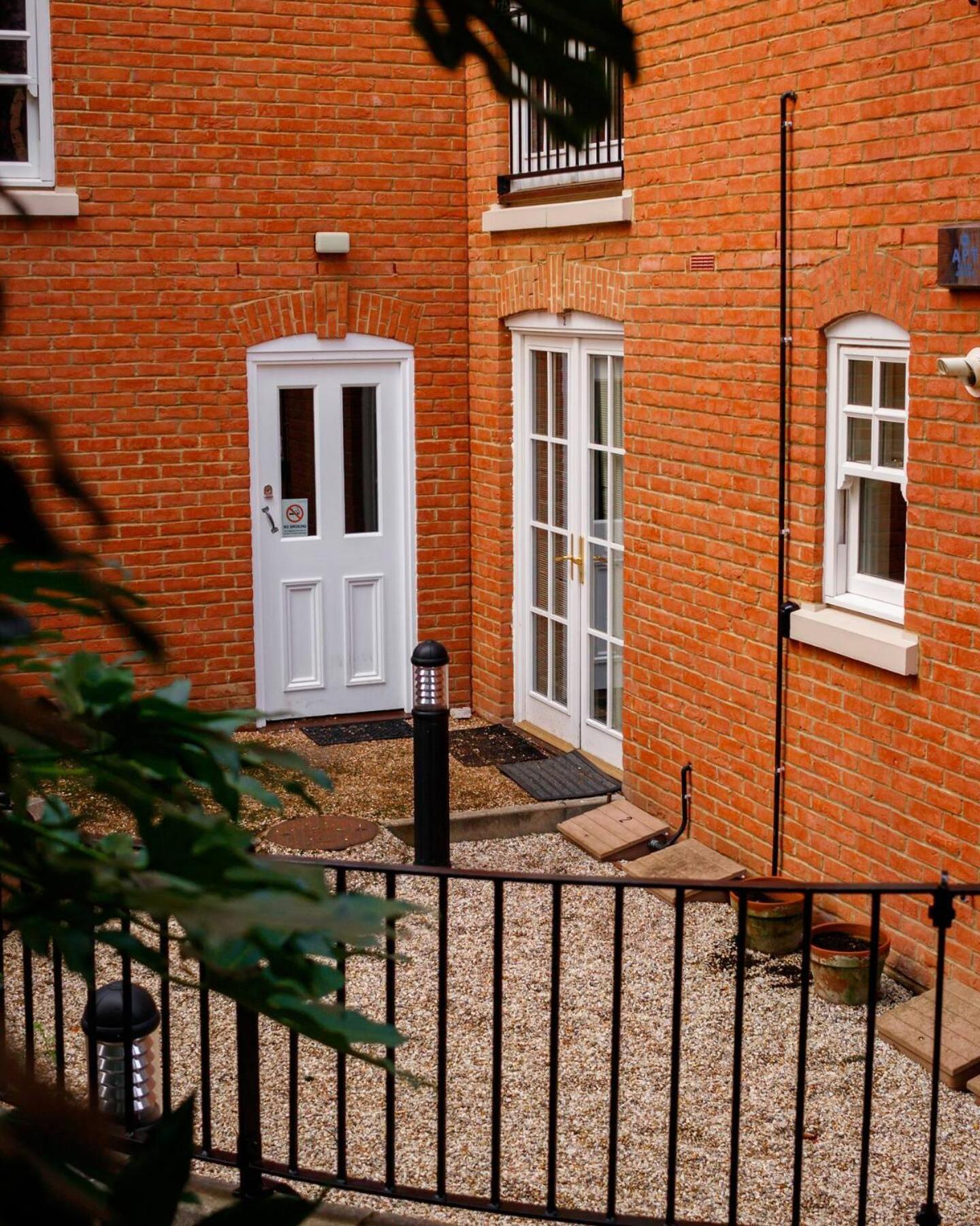 Pass The Keys Quiet 2-Bed Apartment On The Ground Floor Canterbury Eksteriør bilde